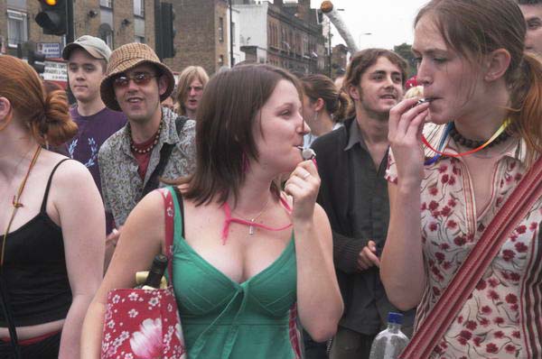 Picture &copy; Peter Marshall, 2004