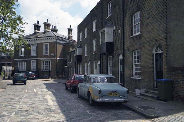 Picture &copy; Peter Marshall, 2004