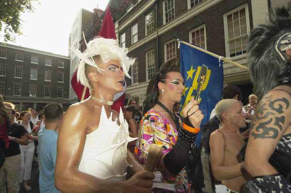 Picture &copy; Peter Marshall, 2004