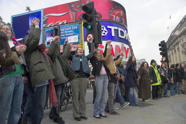Operation Infinite Love, Reclaim Love 3 &copy; Peter Marshall, 2006