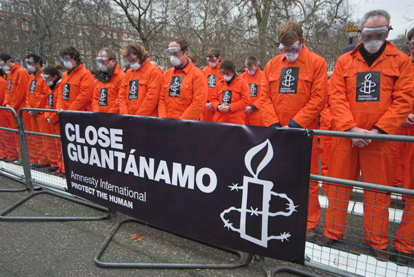 Amnesty 'Close Guantanamo' demo, US Embassy, London &copy; Peter Marshall, 2007
