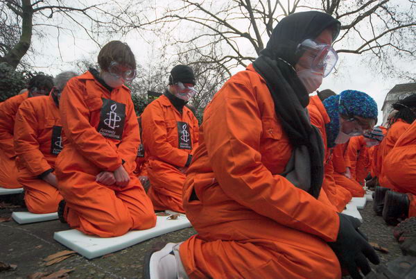Amnesty 'Close Guantanamo' demo, US Embassy, London &copy; Peter Marshall, 2007